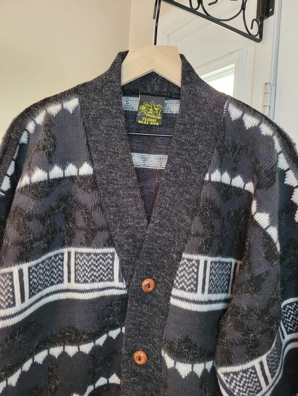 Tejidos Ruminahui Wool Knit Geometric Print Wooden‎ Button Sweater Size Mens L